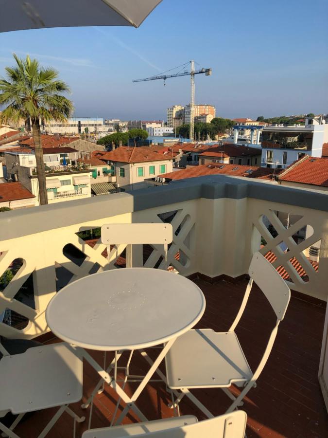 Apartament Torre Della Darsena Viareggio Zewnętrze zdjęcie